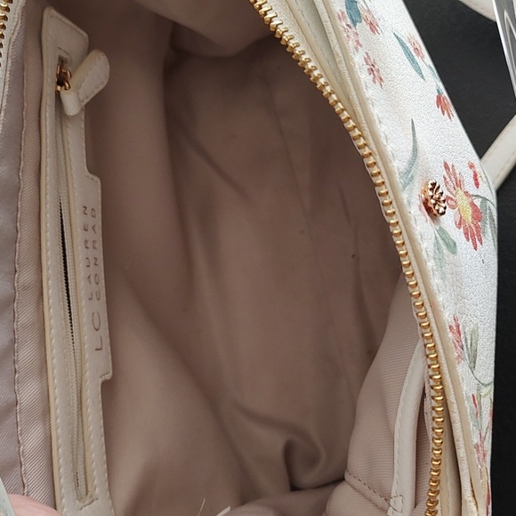 Lauren Conrad Flowered Crossbody - Picture 6 of 8